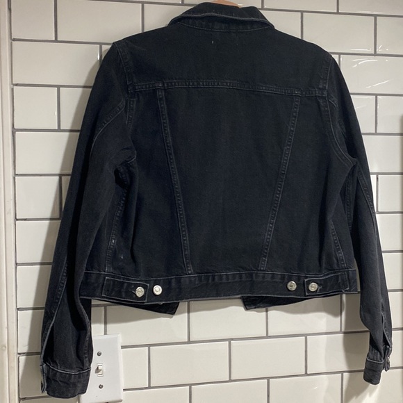 Top Shop black denim jacket. New with tags - Picture 4 of 4